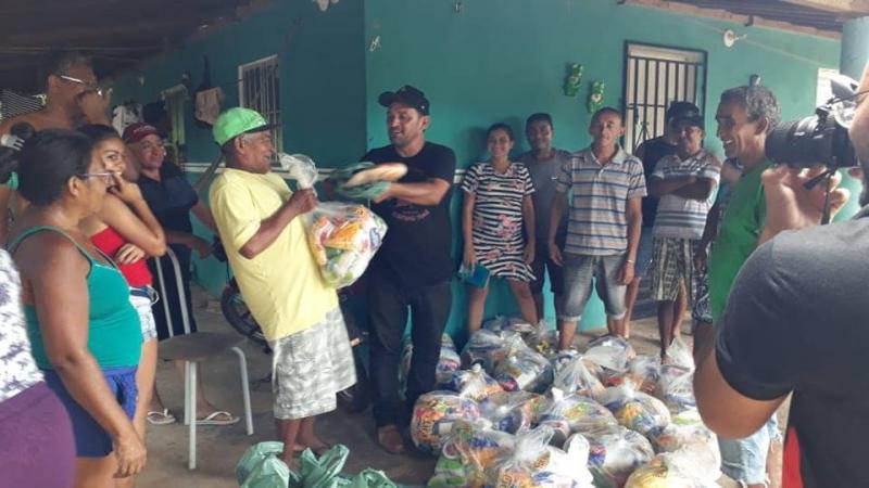 Prefeitura Capitão de Campos distribui cestas e 3 ton. de peixes na Páscoa