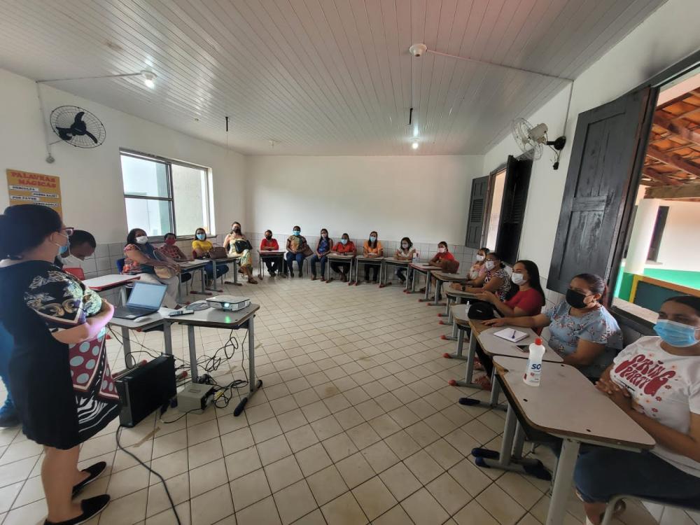 Prefeitura de Curralinhos realiza capacitação com professores do ensino infantil
